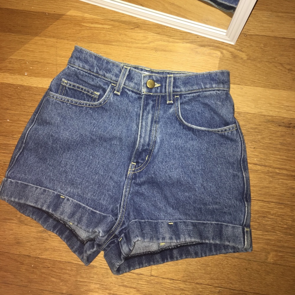 Anerican Apparel Highwaisted Shorts